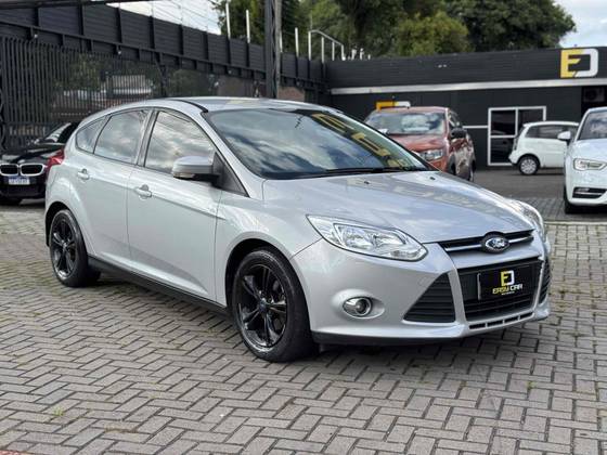 FORD FOCUS 1.6 S HATCH 16V FLEX 4P AUTOMÁTICO FORD FOCUS 1.6 S HATCH 16V FLEX 4P AUTOMÁTICO